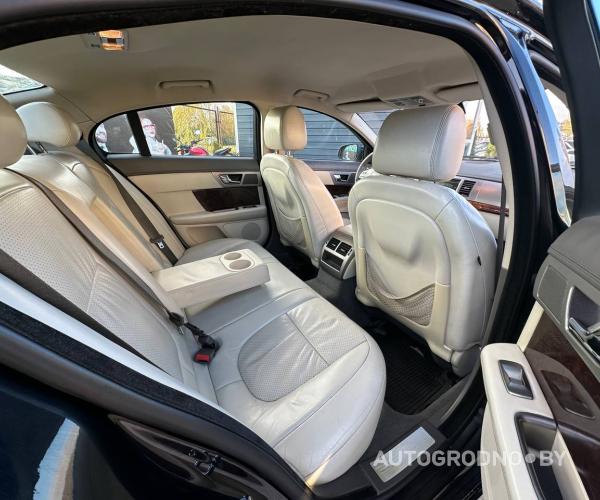 https://autogrodno.by/media/com_expautospro/images/big/_68f8a83a1ee53.jpg