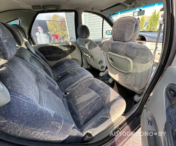 https://autogrodno.by/media/com_expautospro/images/big/_68f8be329ea90.jpg