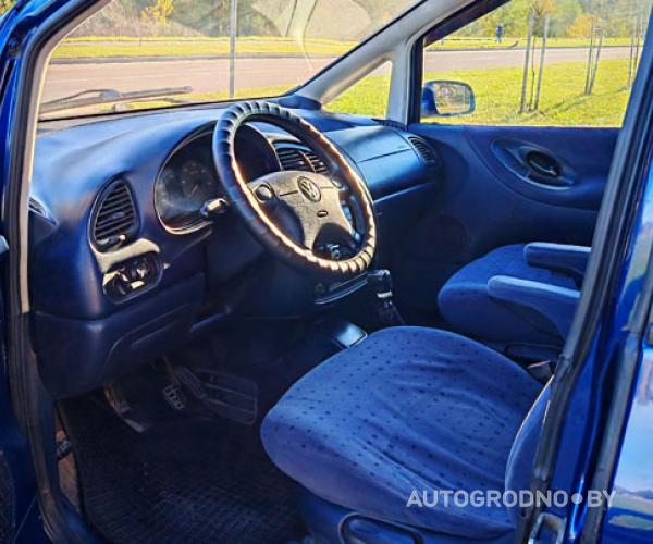 https://autogrodno.by/media/com_expautospro/images/big/_68f9cdb5dbac2.jpg