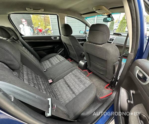 https://autogrodno.by/media/com_expautospro/images/big/_68fa0031808be.jpg