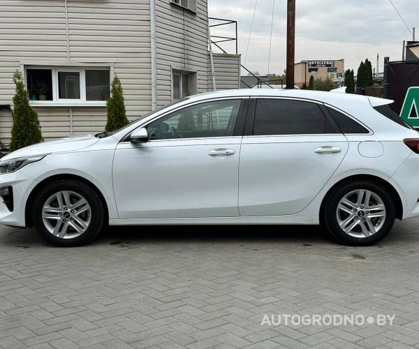 https://autogrodno.by/media/com_expautospro/images/big/_68fa058e8cdae.jpg