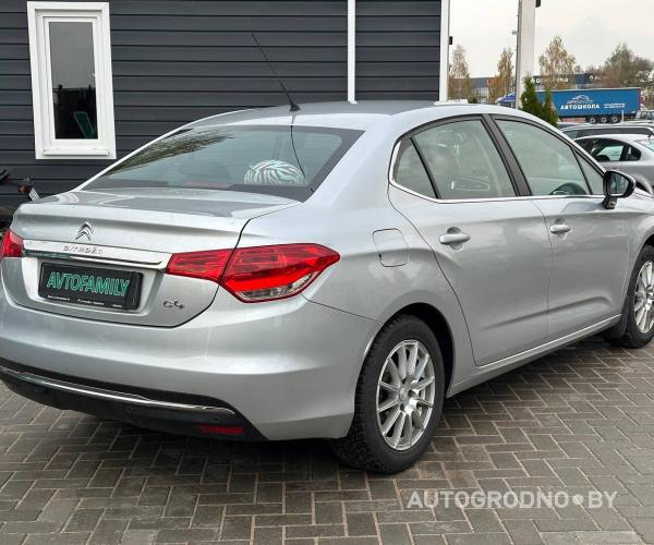 https://autogrodno.by/media/com_expautospro/images/big/_68fbae0a28854.jpg
