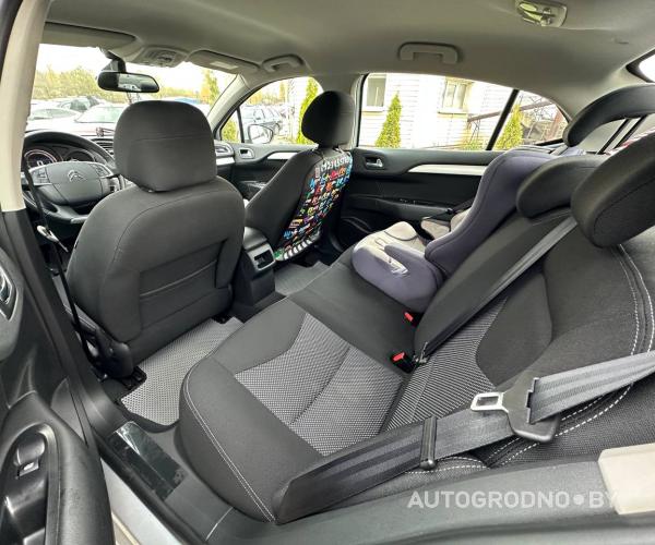 https://autogrodno.by/media/com_expautospro/images/big/_68fbae0ac1ca8.jpg