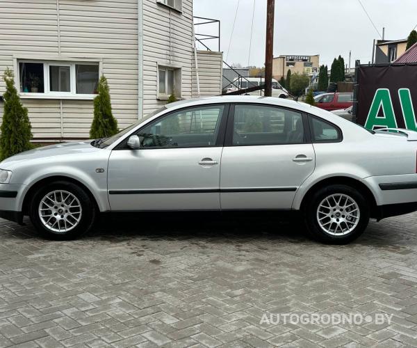 https://autogrodno.by/media/com_expautospro/images/big/_68fbdbba388dd.jpg