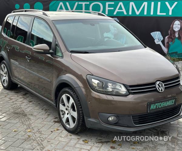 Volkswagen Touran  2012