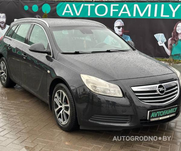 Opel  Insignia  2010