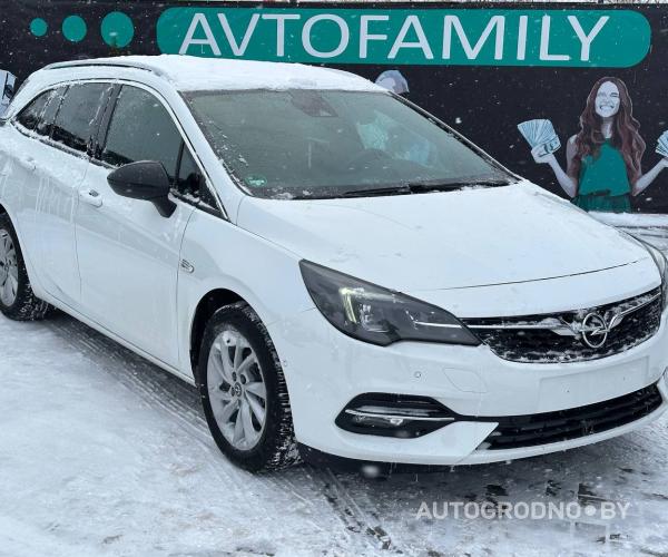 Opel  Astra  2021