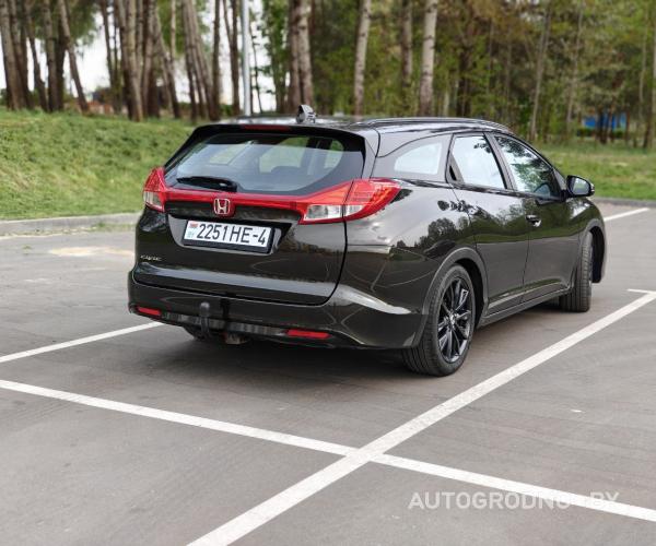 https://autogrodno.by/media/com_expautospro/images/big/avtomobili_honda_civic_68447dbb11cfa.jpg