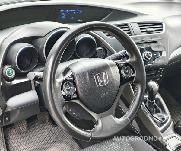 https://autogrodno.by/media/com_expautospro/images/big/avtomobili_honda_civic_68447dbc54bd4.jpg
