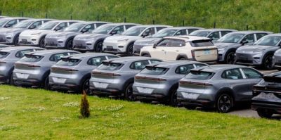 Автодилеров хотят защитить от "необоснованных финансовых потерь". Предлагается переложить риски на владельцев электромобилей