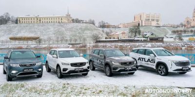 "Продавать первые Geely Atlas было сложно": менеджер автосалона из Гродно показал эволюцию 4 поколений кроссоверов