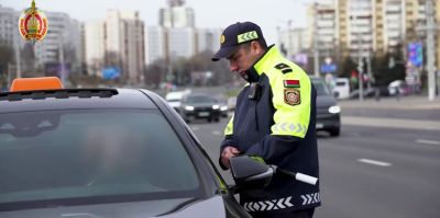 ГАИ усилит контроль за такси с 1 по 9 октября