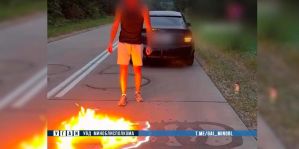 В Беларуси парень выжег на дороге логотип Audi бензином. В милиции отреагировали