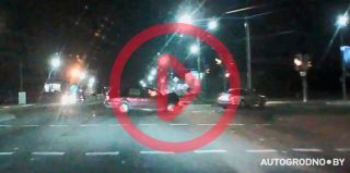 Коварство левого поворота: авария в Гродно попала на видео