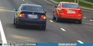 BMW с громким выхлопом ездил по Гродно – кто-то позвонил в ГАИ. Нашли не только автомобиль, а еще парочку нарушений. Кстати, не только по выхлопу