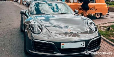 Сколько белорусов заплатят повышенный налог на люксовые авто? Ответили в налоговой