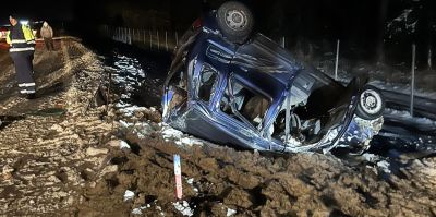 На М6 в Щучинском районе перевернулся Suzuki с 3-мя пассажирами. Спасенная спасателями женщина – в реанимации
