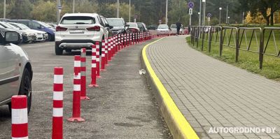 Изменения на парковке у больницы скорой помощи в Гродно прокомментировали в ГАИ