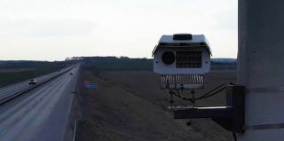 Еще раз о "табло позора" на Р-53. Законно ли показывать на нем номера автомобилей, пояснили в ГАИ