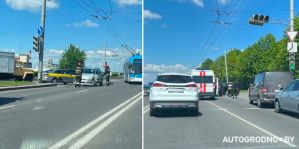Почему сегодня на перекрестке в Гродно автомобиль оказался на боку? Оказалось, один из водителей проехал на красный