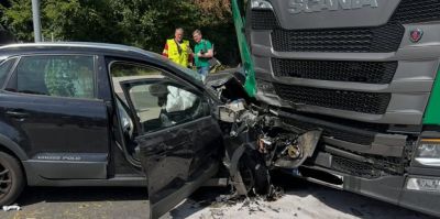 В Германии в фуру белоруса лоб в лоб врезался Volkswagen с девушкой за рулем