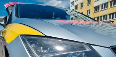 В Гродно пассажирка дала таксистке купюру в 200 рублей за дешевую поездку. Как поступают водители?