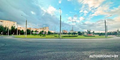 Кольцо по ул.Тавлая в Гродно за 2 дня застелили новым асфальтом. Фоторепортаж
