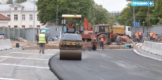Реконструкция моста через Юрисдику в Гродно находится на завершающем этапе. Сейчас там укладывают асфальт
