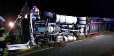 В Германии опрокинулась фура c белорусом за рулем. Водитель сказал, что объезжал оленя