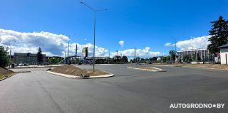 В центре Гродно построили большую парковку. Уже уложен асфальт