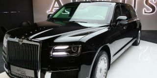Власти Беларуси могут пересесть на российские Aurus. При одном условии