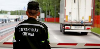 Пересечь границу вне очереди в "Козловичах" можно будет уже завтра. А с 31 декабря пропуска отменят. Почему?