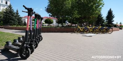 Самокатчикам, нарушившим новые ПДД в Беларуси, стали приходить SMS-оповещения от МВД