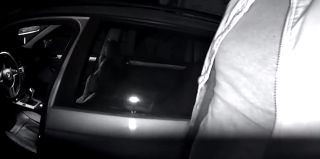 Женщина пригнала BMW для ремонта, а нетрезвый мастер с подругой устроил на ней гонки