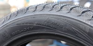 Давно покупал зимние шины БИ-508, но на них нет знака горных вершин. Можно ли на них ездить по новым ПДД?
