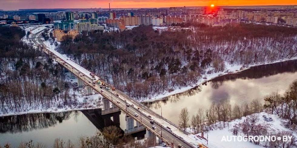 На Румлевском мосту в Гродно перекрывают движение на месяц для пешеходов с одной из сторон