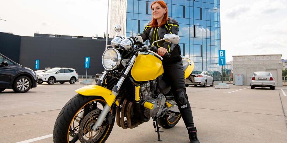 Гродненка о Honda Hornet: «Это мой любимчик Бамблби!»