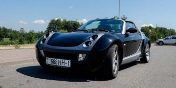 Превью фото к статье Белорус спонтанно купил в Европе редкий Smart Roadster. В Беларуси решил продать: "Спроса нет, но я не расстраиваюсь"...