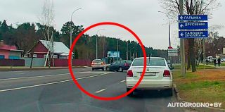 Регистратор заснял момент опасного ДТП на ул. О.Соломовой в Гродно. Показываем