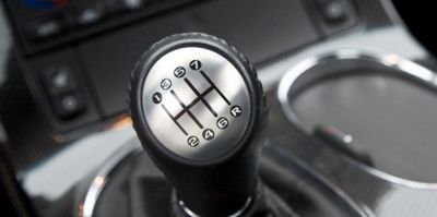 Сломал коробку за границей, поставил новую, а старую везу назад. Проблем на таможне не будет?