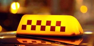 Директор компании такси придумал, как платить меньше налогов. Но его способ не оценил Госконтроль