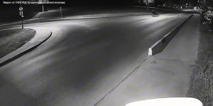 В Гродно на Девятовке парень с девушкой на скутере въехали в бетонный блок. Пострадали оба