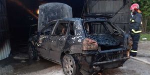 Горели 2 гаража, 2 квартиры и моторная лодка. Обзор огненных ЧП за выходные дни