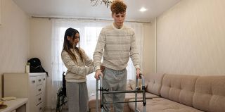 Она – из Дубая, он белорус, вместе они – в Гродно. Как девушка из Дубая спасает парня после аварии