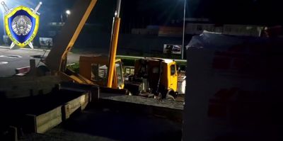 В Поречье тонна стеклопакетов упала на рабочего. Он погиб