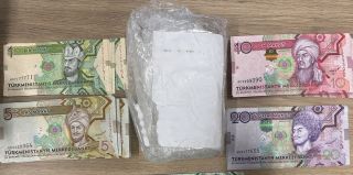 В автобусе Минск – Вильнюс пытались провезти экзотическую валюту и сигареты. Все изъяли, включая автобус