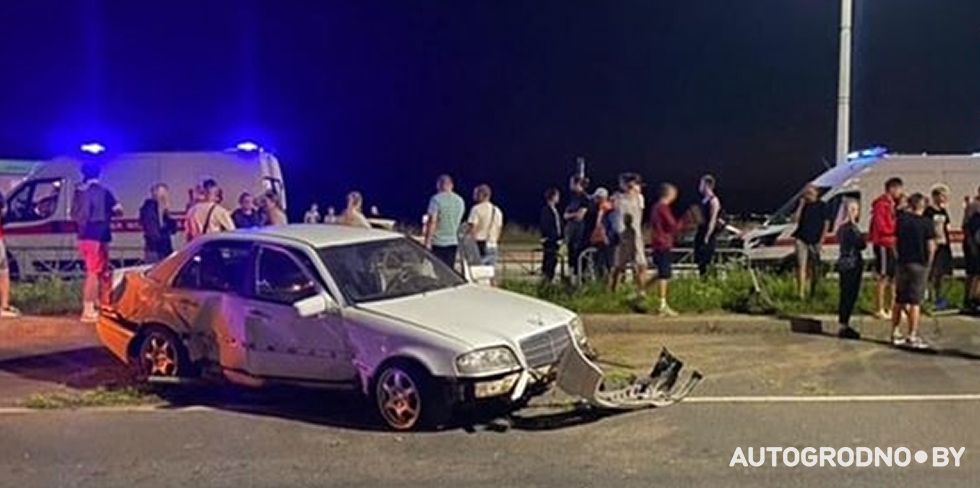 В Гродно вынесли приговор водителю Mercedes, под колеса которого попал ребенок в Ольшанке пару лет назад