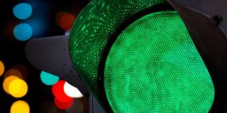 Нужен ли мигающий зеленый на светофорах. Мнение
