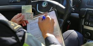 Для водителей с просроченными правами в Беларуси смягчат наказание