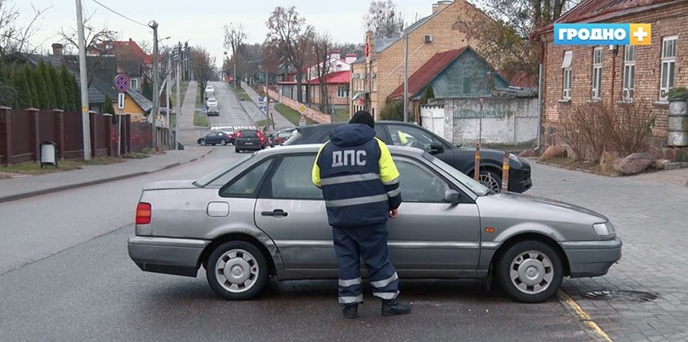 100 водителей за год поставили свои авто на места для инвалидов в Гродно. Посчитали тех, кого привлекли к ответственности